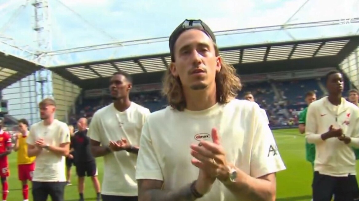 Τσιμίκας: Τραγούδησε μαζί με τους οπαδούς το σύνθημα για τον Ζότα