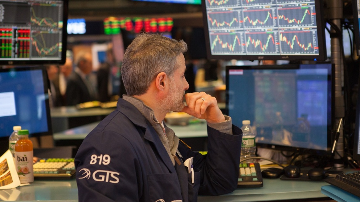 Wall Street: Οι επενδυτές αγνόησαν τους δασμούς και κράτησαν τους δείκτες κοντά στα υψηλά τους
