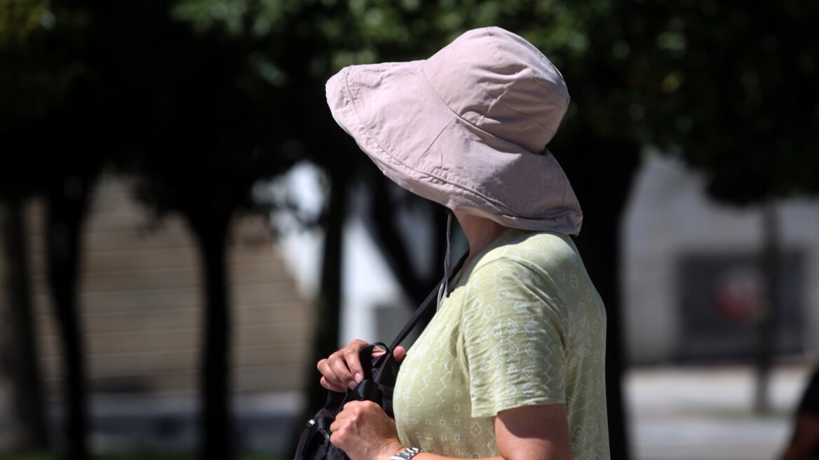 Στους 38 βαθμούς η θερμοκρασία την Τρίτη – Πολύ υψηλός κίνδυνος φωτιάς σε Αττική και Στερεά
