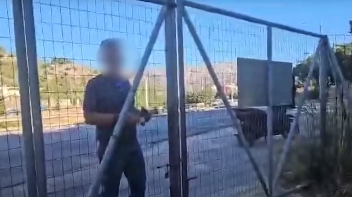 Κλείδωσαν βουλευτή του ΠΑΣΟΚ στο εργοτάξιο του Δικαστικού Μεγάρου στη Χίο - «Άνοιξε την πόρτα να βγω», δείτε βίντεο
