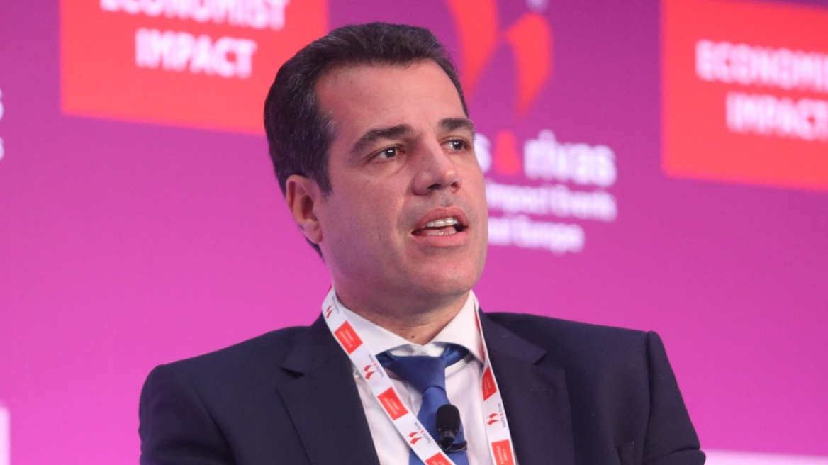 Πλεύρης: Οι μετανάστες δεν θα λιμνάζουν στην Κρήτη - Επόμενο μεγάλο ζήτημα οι επιστροφές