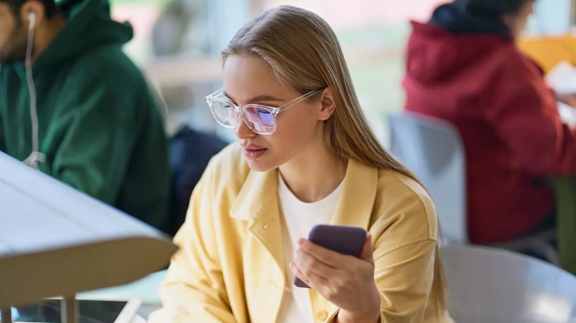 Gen Z: Οικονομική ανεξαρτησία το πιο ισχυρό «θέλω» της γενιάς - Προτεραιότητα οι δεξιότητες από τους τίτλους σπουδών