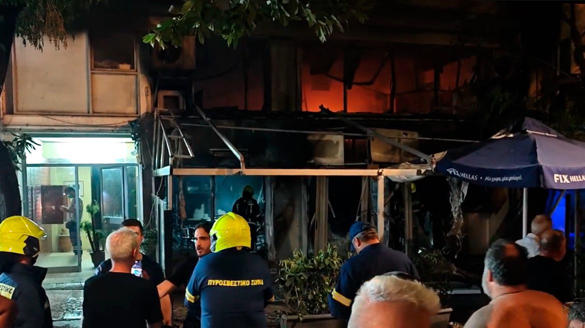 Κάηκε ολοσχερώς μαγαζί κοντά στο Μεταξουργείο - Εμπρησμό «βλέπουν» οι κάτοικοι της περιοχής
