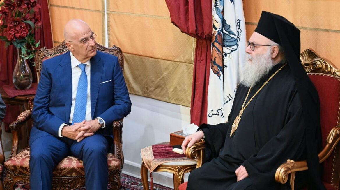 Με τον Πατριάρχη Αντιοχείας συναντήθηκε ο Δένδιας στον Λίβανο - Στο επίκεντρο η προστασία των χριστιανικών πληθυσμών