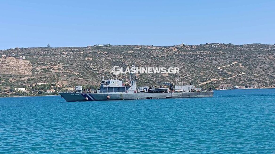 Κρήτη: Στη Σούδα έφτασαν οι 117 μετανάστες που εντοπίστηκαν στη Γαύδο - Θα μεταφερθούν σε Πειραιά ή Λαύριο 