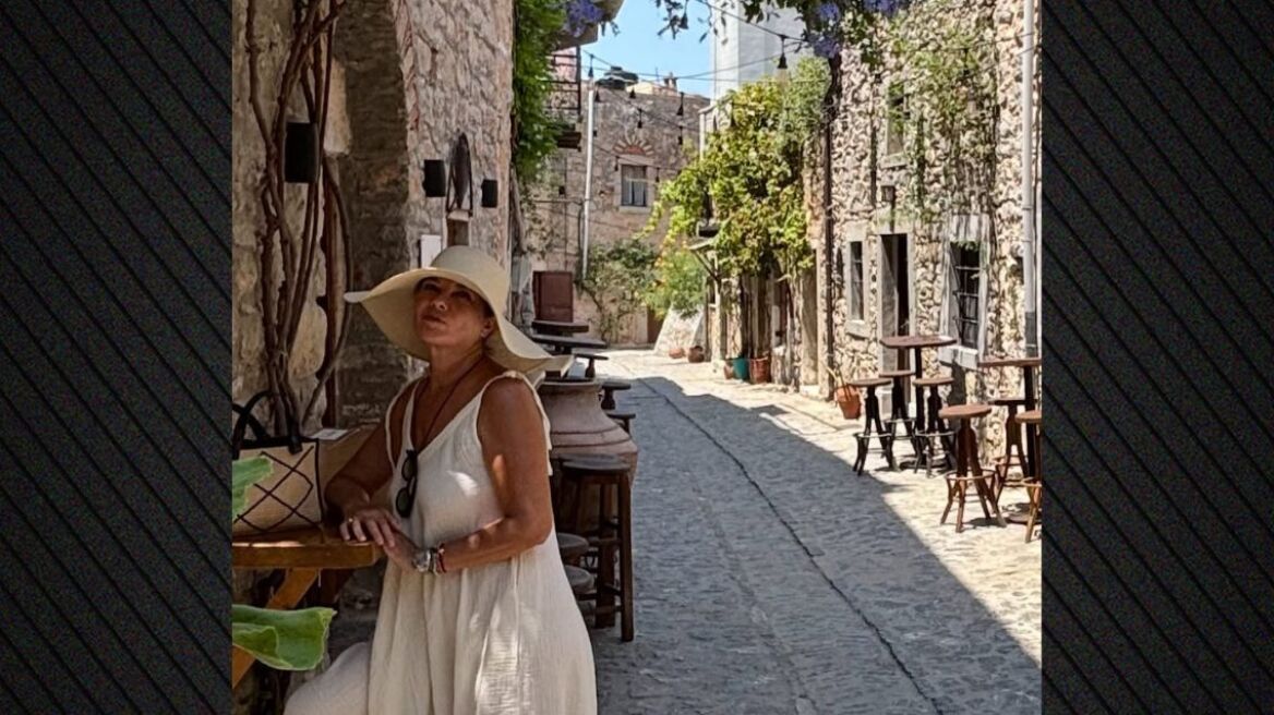 Σοφία Αλιμπέρτη: Το φωτογραφικό άλμπουμ από τις διακοπές της στη Χίο
