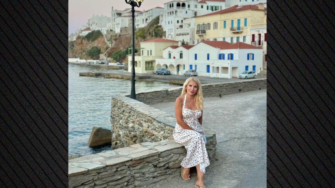 Η Ελένη Μενεγάκη φωτογραφίζεται στην Άνδρο - Δείτε τα στιγμιότυπα