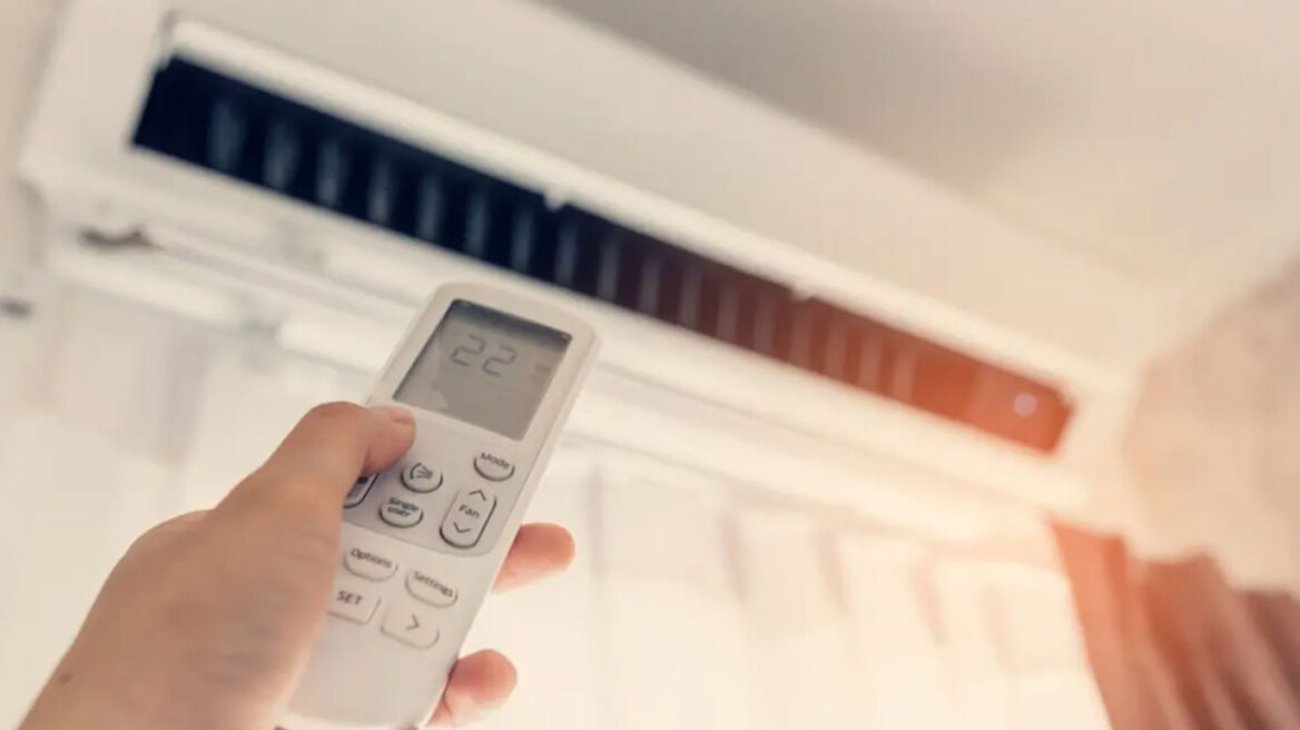 Κλιματιστικό ή ανεμιστήρας: Τι συμφέρει πραγματικά εν μέσω καύσωνα