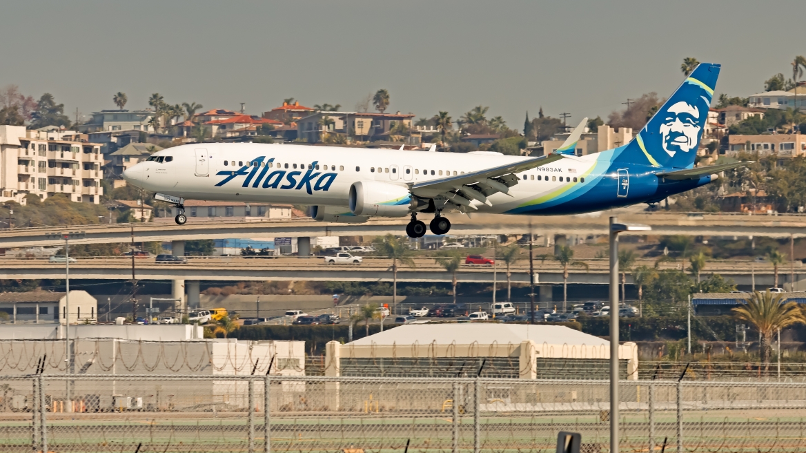 Η Alaska Airlines ανέστειλε όλες τις πτήσεις της εξαιτίας προβλήματος στα συστήματα πληροφορικής της