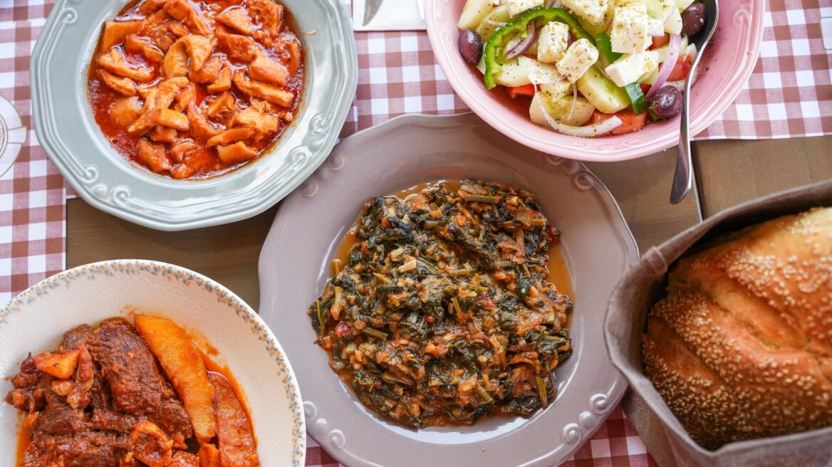 Ένα γαστρονομικό ταξίδι στην Κεφαλονιά: Τοπικές γεύσεις και βιωματικές εμπειρίες
