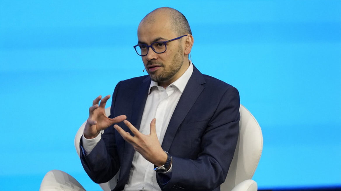 Ντέμης Χασάμπης: Πώς ο άνθρωπος που ήθελε να κρατήσει την Google μακριά έγινε το πιο ισχυρό χαρτί της