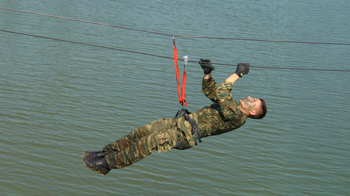 Βίντεο και φωτογραφίες: Απόβαση… από τους Ευέλπιδες, η θερινή στρατιωτική εκπαίδευση στο Λιτόχωρο
