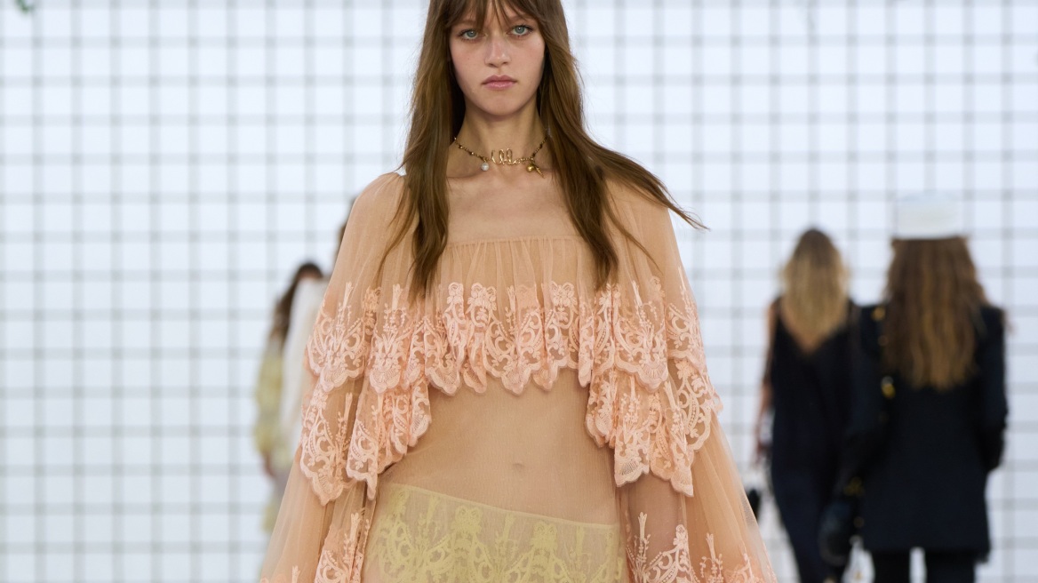 Boho: Πώς να υιοθετήσετε την τάση της σεζόν
