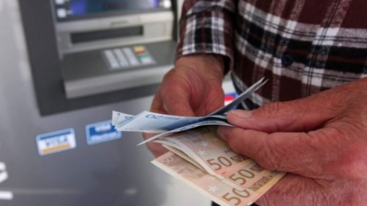 Έκθεση Ήλιος: Αυξήθηκε η διαφορά ανάμεσα στις συντάξεις του ιδιωτικού και του δημοσίου τομέα