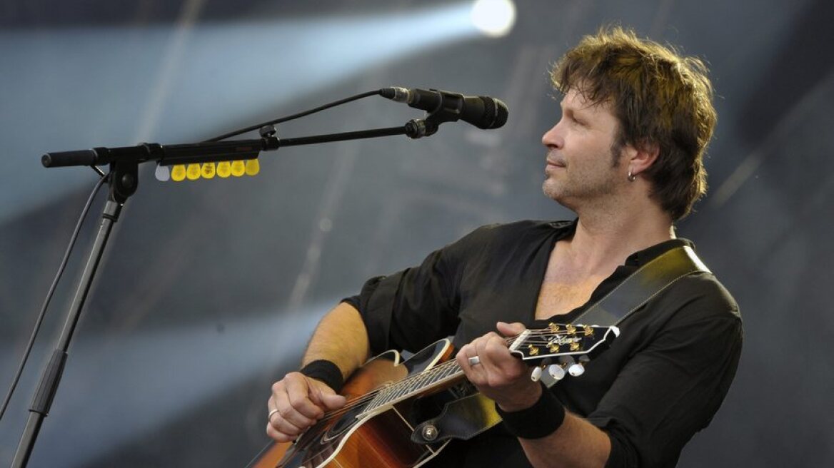 Οι γαλλικές αρχές ξεκινούν πάλι έρευνα για τον  μουσικό Μπερτράν Καντά για τις συνθήκες θανάτου της πρώην συζύγου του
