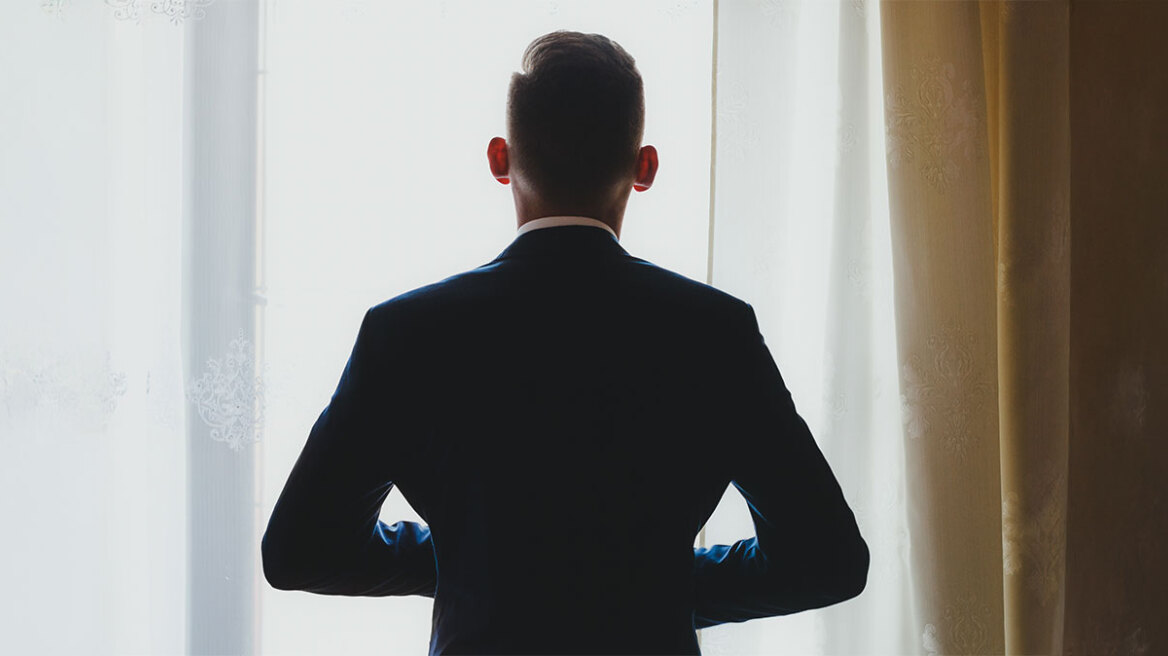 Οι επικές ατάκες του γαμπρού που συνελήφθη με κοκαϊνη την ημέρα του γάμου του με τους 16 κουμπάρους