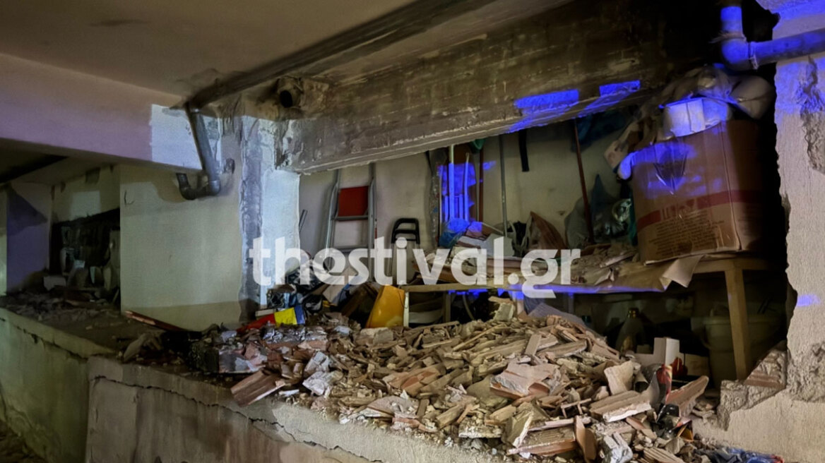 Έκρηξη σε πολυκατοικία στη Θεσσαλονίκη - Έκρυψαν τη βόμβα στο φρεάτιο του ασανσέρ, κάτω από το διαμέρισμα αστυνομικού