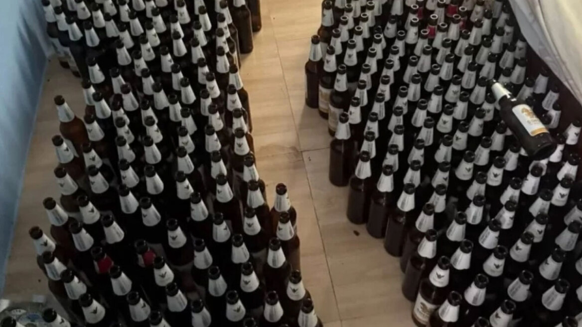 Ζούσε μόνο με μπύρα για 30 ημέρες: Πατέρας βρέθηκε νεκρός δίπλα σε 100 άδεια μπουκάλια