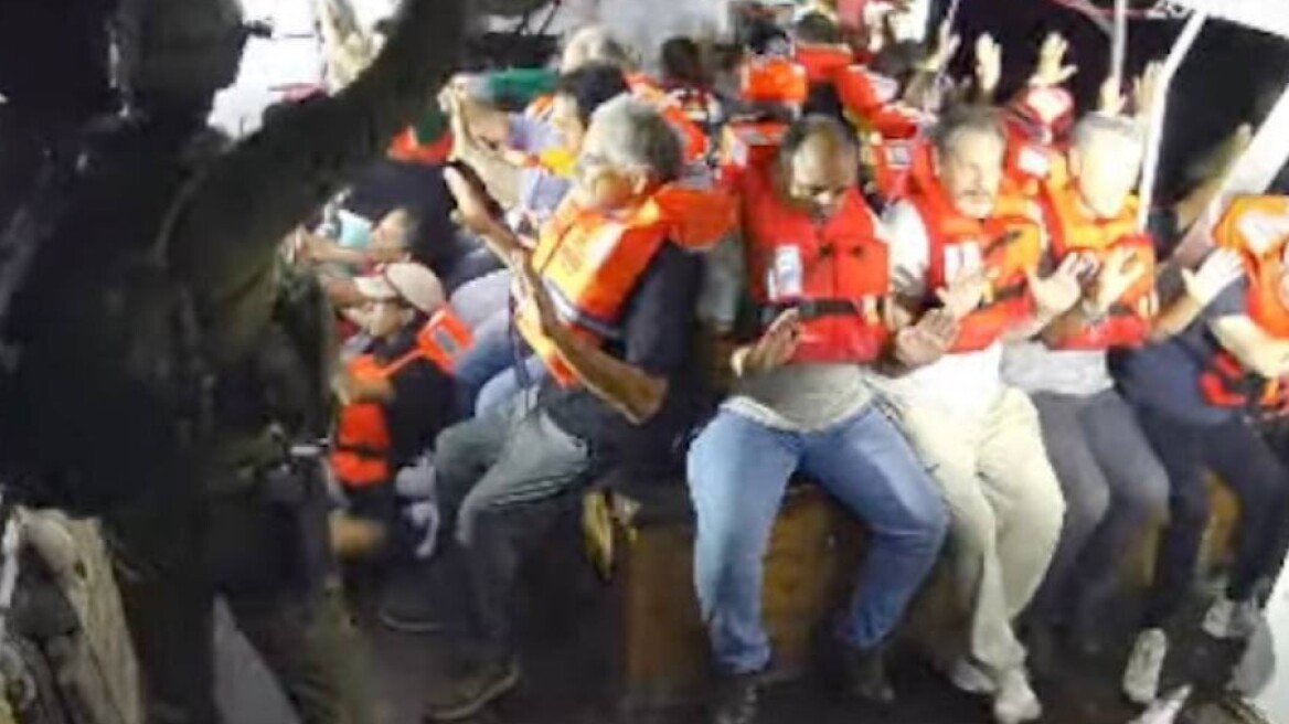 Ισραηλινοί στρατιώτες κατέλαβαν πλοίο με ανθρωπιστική βοήθεια που κατευθυνόταν προς τη Γάζα
