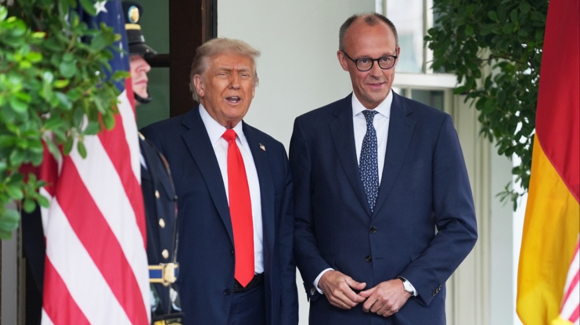 Ο Μερτς χαιρετίζει την συμφωνία ΕΕ-ΗΠΑ για τους δασμούς