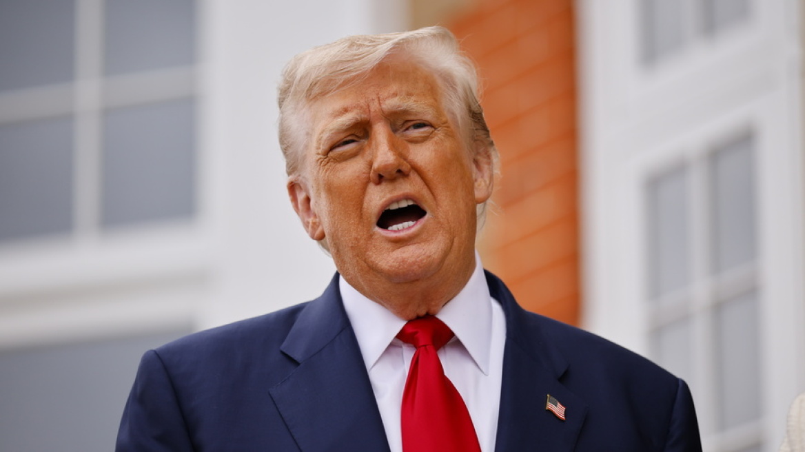 Ο Τραμπ διαψεύδει εμπλοκή του στην υπόθεση Έπσταϊν: «Αν είχαν κάτι για μένα, θα το είχαν ήδη βγάλει»