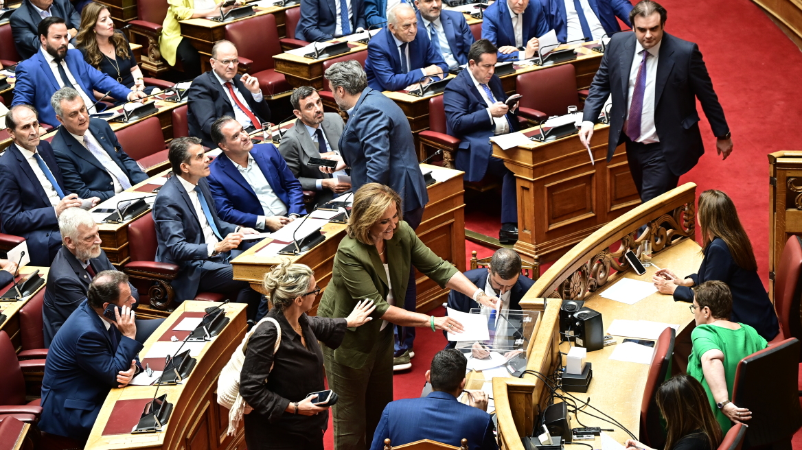 «Στο τραπέζι» της ΝΔ το σενάριο αποχής από την ψηφοφορία για Προανακριτική στην υπόθεση του ΟΠΕΚΕΠΕ
 