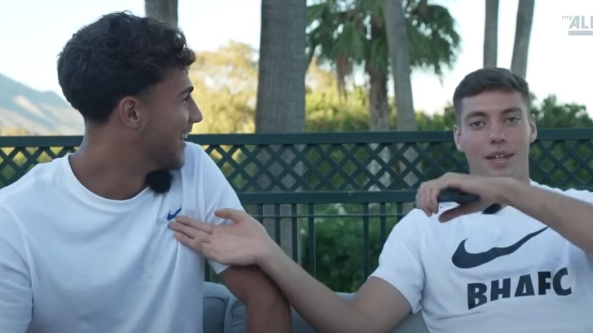 Κωστούλας και Τζίμας συνεχίζουν να είναι στο επίκεντρο της προετοιμασίας της Μπράιτον - Απάντησαν σε ερωτήσεις φιλάθλων