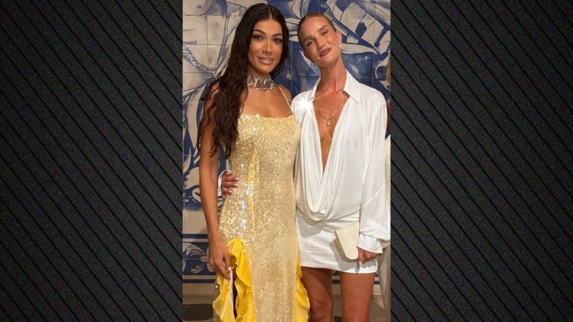 Η Ήβη Αδάμου πόζαρε με το αγγελάκι της Victoria's Secret Ρόζι Χάντινγκτον Γουάιτλι 
