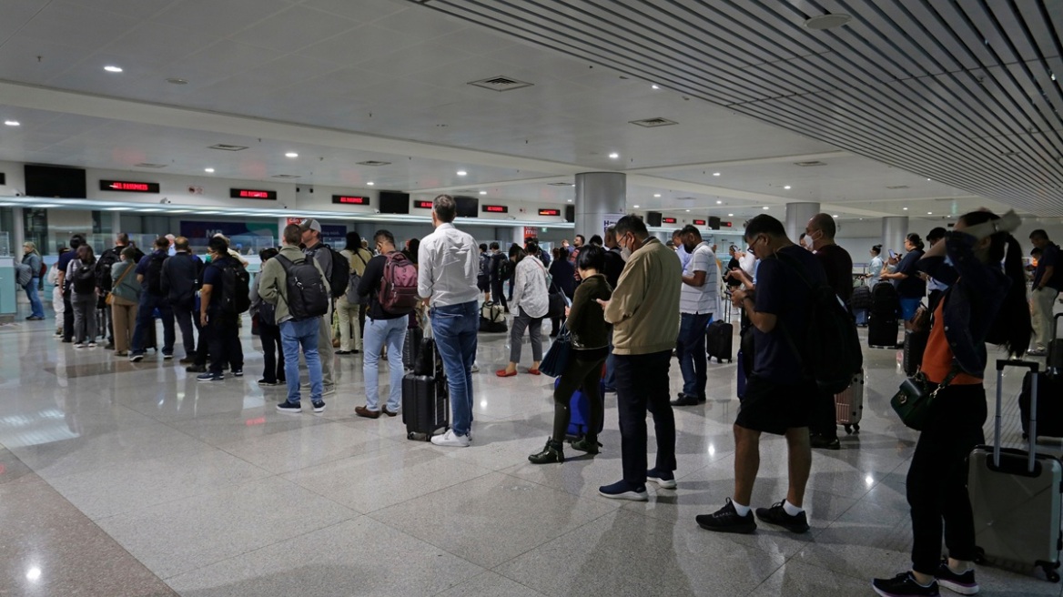 Bloomberg: Τον Οκτώβριο τίθεται σε λειτουργία το νέο σύστημα ελέγχου συνόρων της ΕΕ