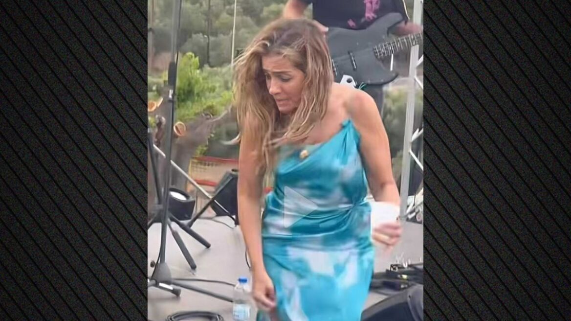 Φάρσα με ψεύτικη κατσαρίδα στη Νατάσσα Μποφίλιου έκαναν οι συνεργάτες της - Δείτε το βίντεο