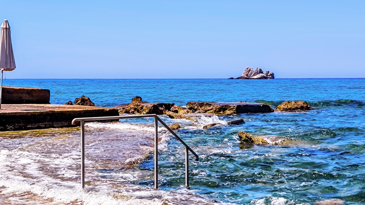 Ανεβαίνει σήμερα λίγο η θερμοκρασία - Πού θα βρέξει