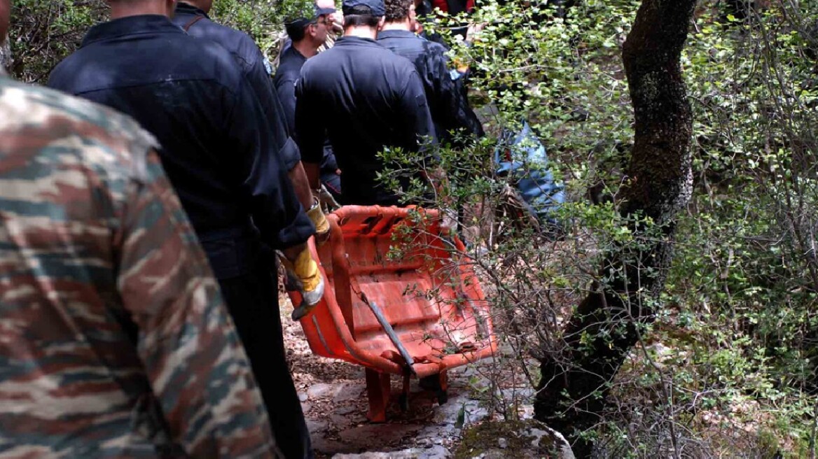 Μεγάλη επιχείρηση για τη διάσωση τουρίστα στα Χανιά - Λιποθύμησε σε δύσβατο μονοπάτι
