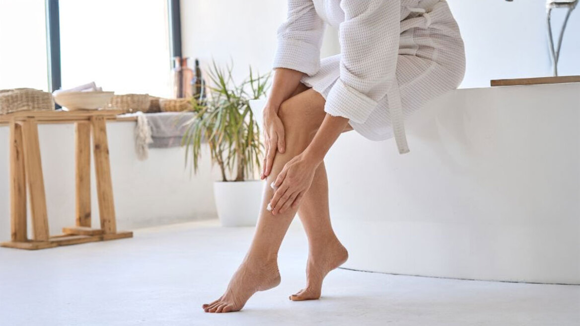 Καλοκαίρι: Πότε η ενόχληση στα πόδια είναι σύμπτωμα πάθησης;