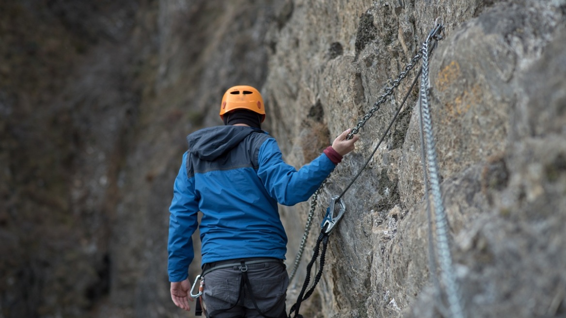 Αγνόησε τις προειδοποιήσεις στις ιταλικές Άλπεις και η διάσωση τού κόστισε πάνω από €14.000