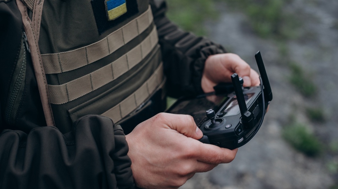 Ουκρανία: Κατηγορίες σε βάρος 6 ατόμων, συμπεριλαμβανομένου ενός βουλευτή, για υπεξαίρεση κεφαλαίων σε προμήθειες drones