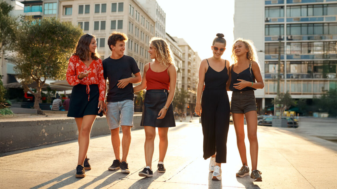 Τι κάνει ένα άτομο να είναι «cool»; Μια παγκόσμια μελέτη προσφέρει εκπληκτικές πληροφορίες
