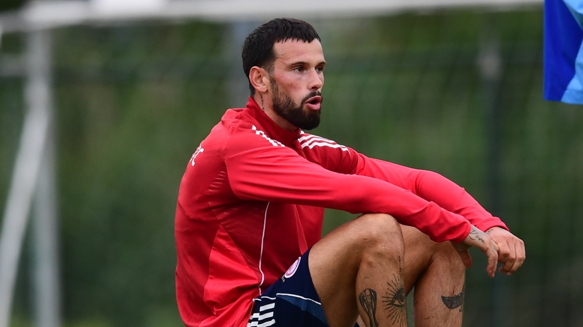 Ολυμπιακός: Η αποχώρηση του Βέλντε και πως διαμορφώνεται ο... χάρτης των εξτρέμ