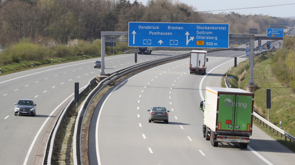 Πρόστιμο 900 ευρώ σε Γερμανό οδηγό με Porsche που «έπιασε» τα 320 χιλιόμετρα σε αυτοκινητόδρομο
