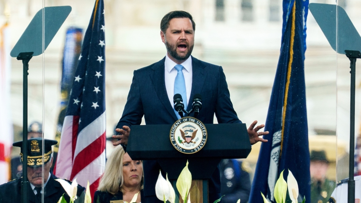 Τζέι Ντι Βανς: Ζήτησε να ανέβει η στάθμη του ποταμού Οχάιο για να κάνει οικογενειακή εκδρομή με κανό 