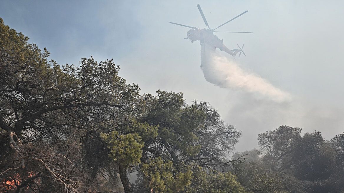 Εκρηκτική η συμπεριφορά της φωτιάς στην Κερατέα λόγω των μποφόρ - Χάρτες του Meteo με την ένταση των ανέμων τις επόμενες ώρες