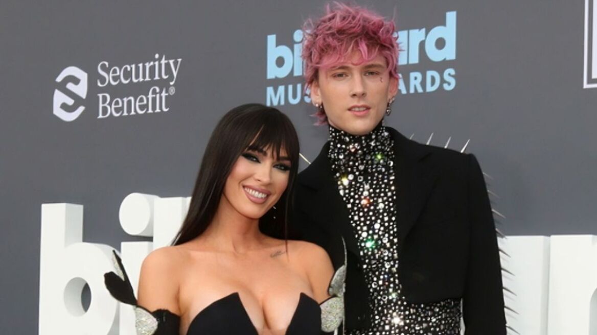 Ο Μασίν Γκαν Κέλι αποθεώνει τη Μέγκαν Φοξ ως μητέρα: «Εκείνη κάνει όλη τη δουλειά»