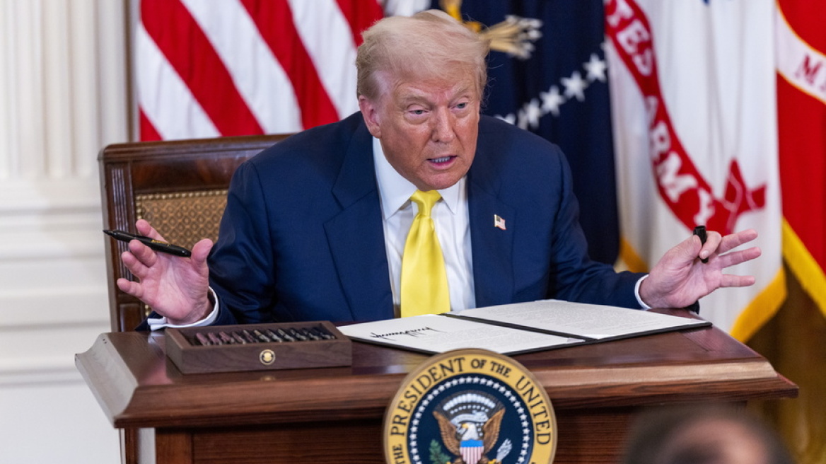 Τραμπ: Οι δασμοί οδηγούν σε ιστορικά ρεκόρ το χρηματιστήριο