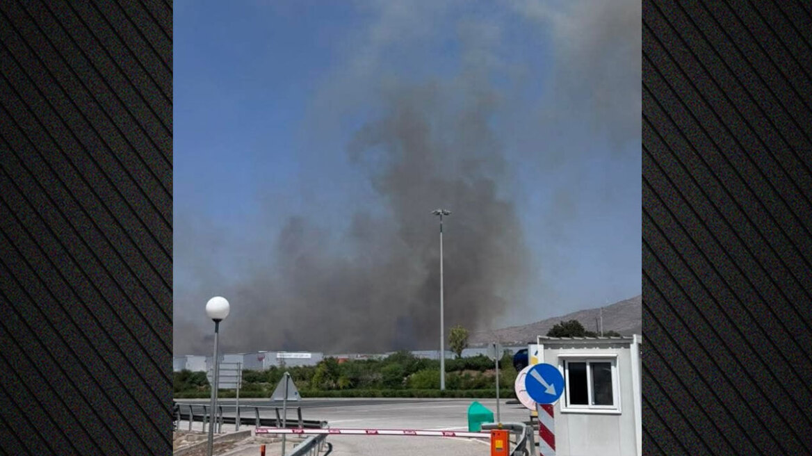 Χωρίς ενεργό μέτωπο η φωτιά στον Ασπρόπυργο, έκαψε χαμηλή βλάστηση στην περιοχή Σοφό - Σηκώθηκαν 2 ελικόπτερα