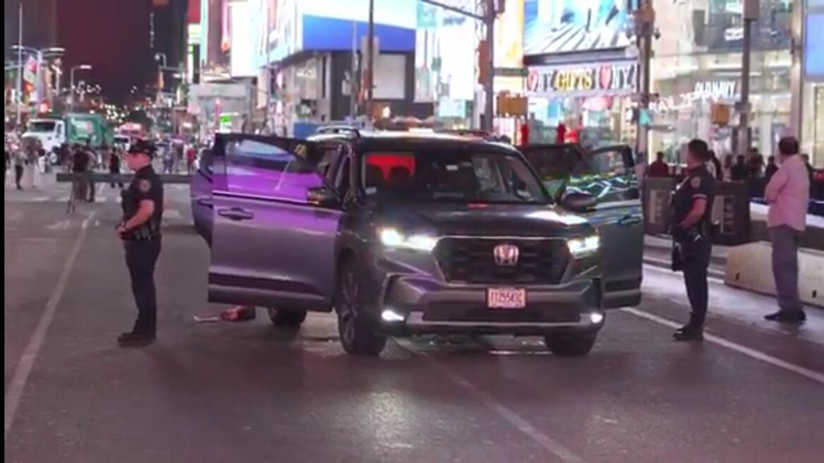 Πυροβολισμοί στην Times Square της Νέας Υόρκης - Τρεις τραυματίες, συνελήφθη ο δράστης