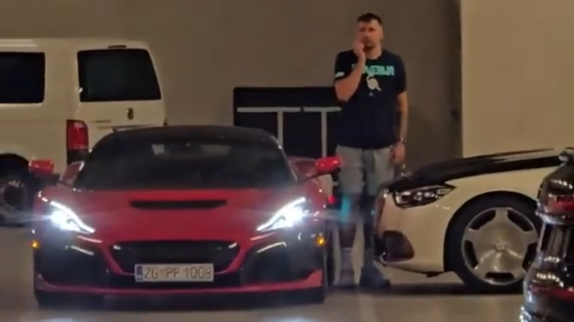 Οδηγός έκλεισε τον Λούκα Ντόντσιτς και δεν μπορούσε να μπει στο hypercar των 2 εκατομμυρίων - Βίντεο
