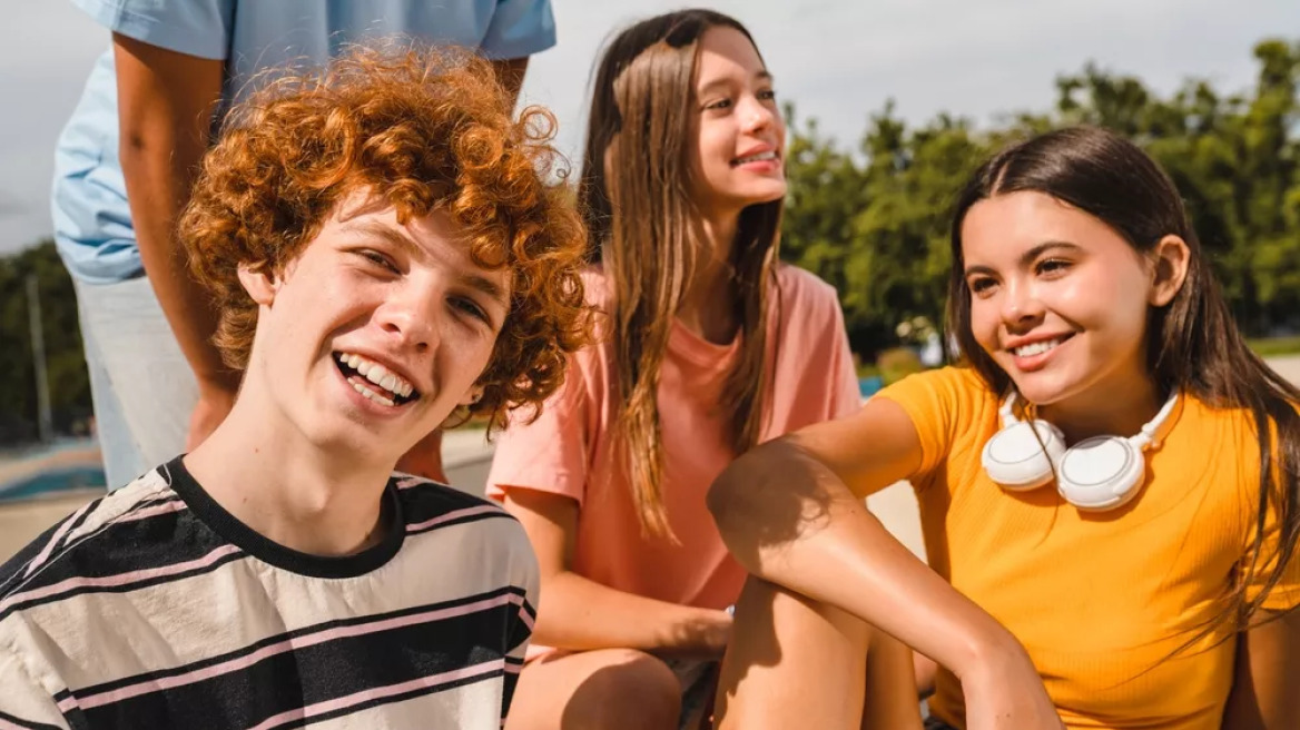 Τι αγχώνει περισσότερο την GenZ – Πόση αξία δίνουν στο χρήμα – Τα στοιχεία αποκαλύπτουν