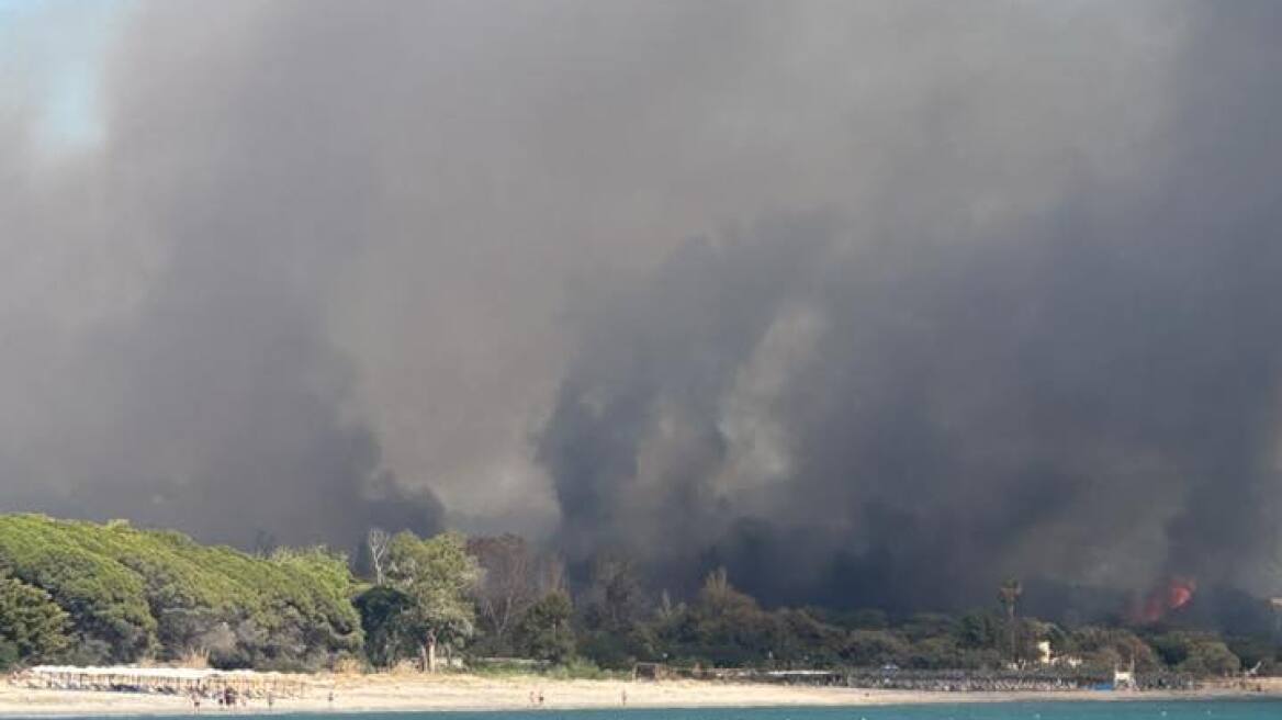 Μεγάλη αναζωπύρωση της φωτιάς στη Βρυσούλα Πρέβεζας
