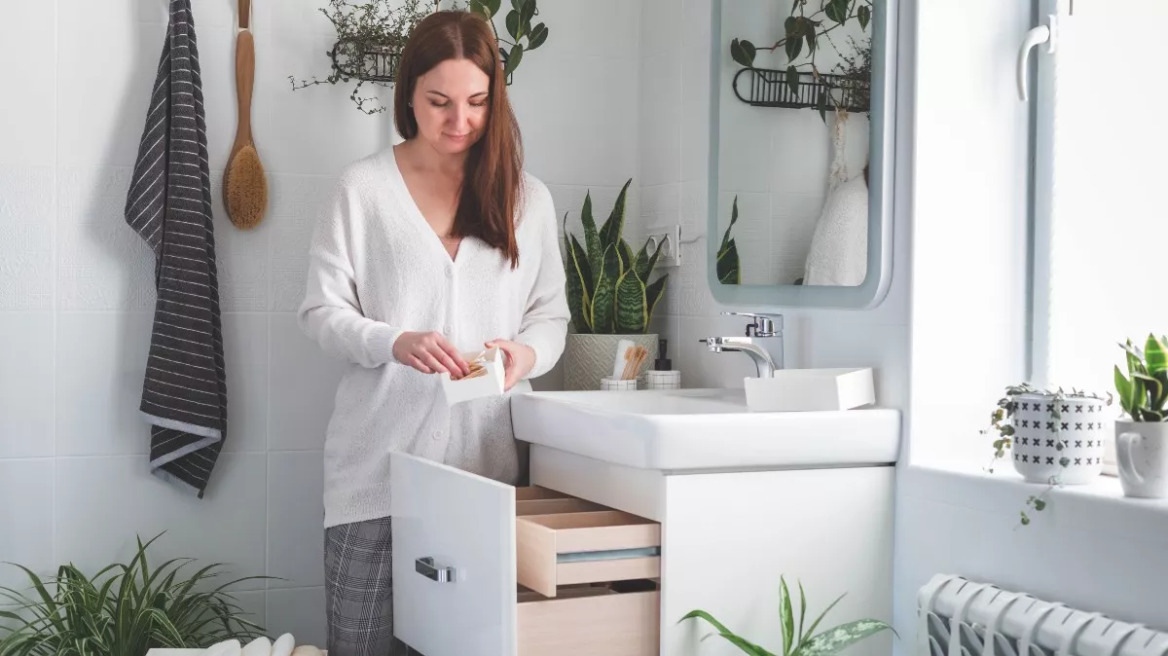 Δύο προϊόντα που πρέπει να ξεφορτωθούμε από το μπάνιο για το καλό του εντέρου