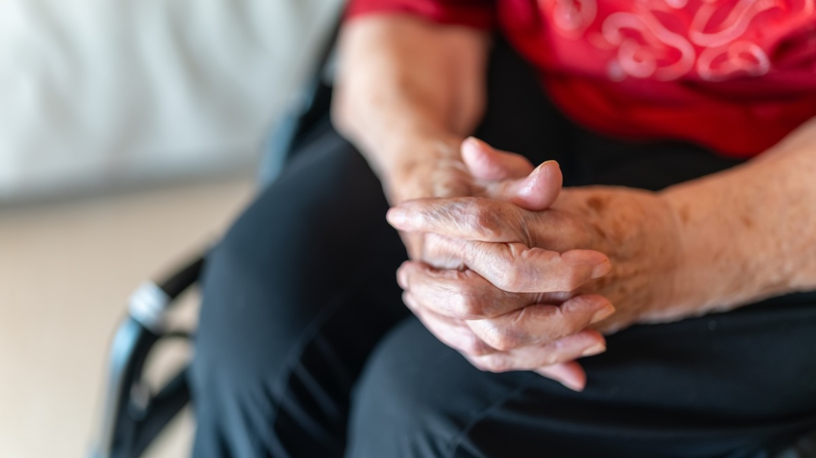 Θύμα απάτης γυναίκα στην Χίο: Της έταξαν επιστροφή από τον ΕΦΚΑ και της άρπαξαν πάνω από 6.000