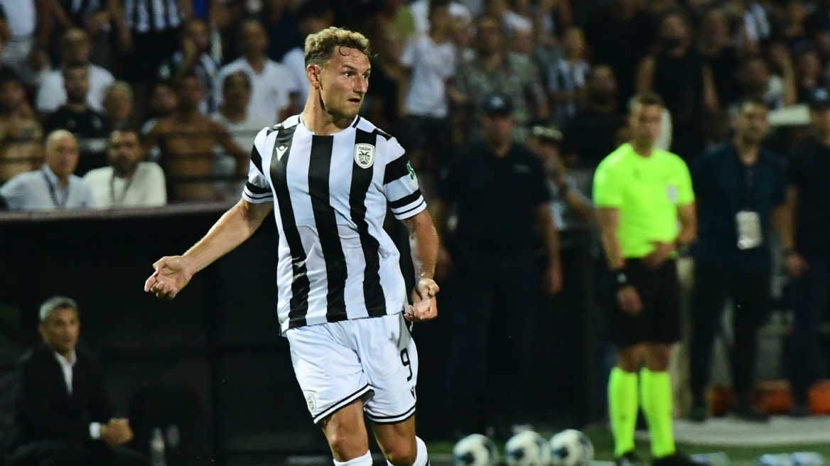 Χαλκιδική: Έσπασαν το αμάξι του Τσάλοφ στη παραλία «Μυκονιάτικα» και του πήραν τσάντα με 200 ευρώ 